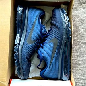 **NEW** Nike Air Max